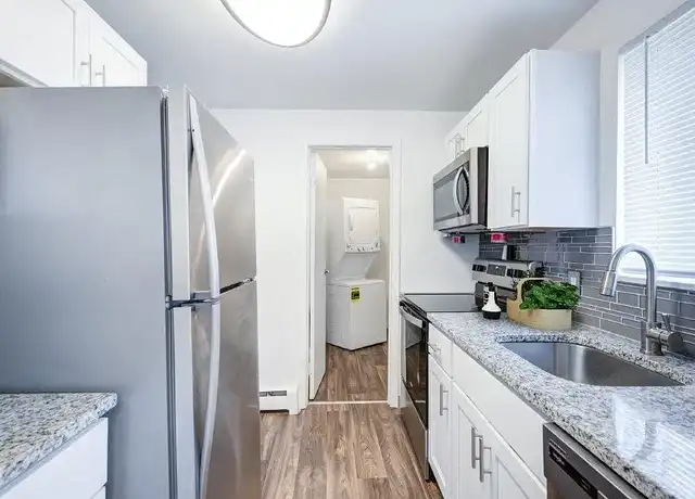 Property at Brockport Crossings Apartments and Townhomes - 419l Holley St, Brockport, NY, 14420, 1-2 bed, 1-1.5 bath, [object Object]