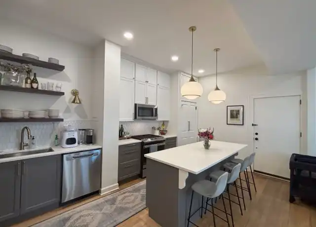 Property at 3701 N Southport Ave #2, Chicago, IL, 60613, 3 beds, 2 baths, [object Object]