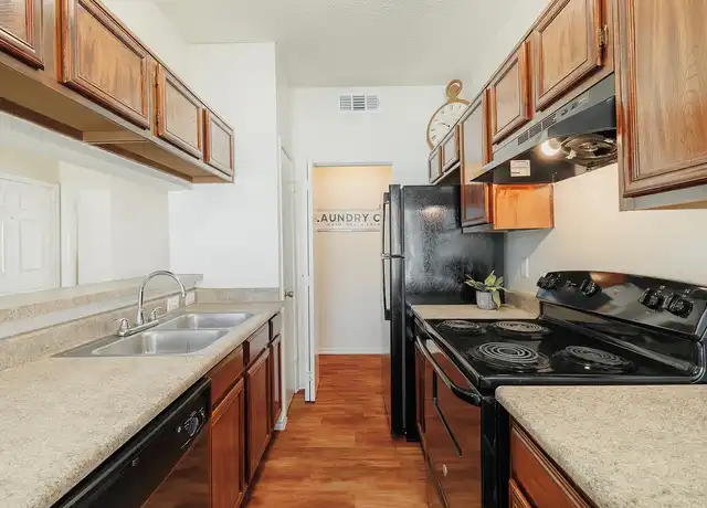 Property at Huntington Ridge - 4220 Esters Rd, Irving, TX, 75038, 1-2 bed, 1-2 bath, [object Object]