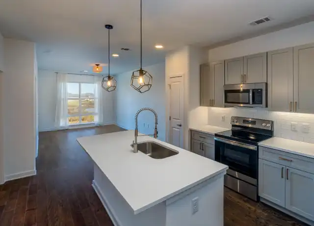 Property at 1677 54th Ave N #402, Nashville, TN, 37209, 1 bed, 1 bath, [object Object]