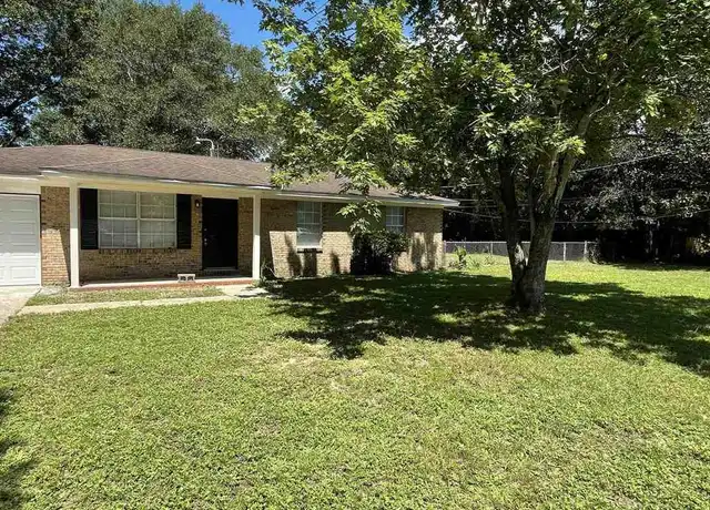 Property at 5899 Locust St, Milton, FL, 32570, 3 beds, 2 baths, [object Object]