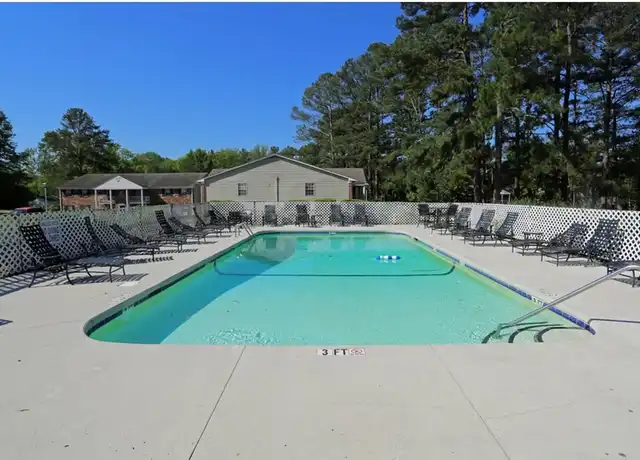 Property at Arbor Landing Apartments - 1101 Hallbrook Dr, Columbia, SC, 29209, 1-3 bed, 1-2 bath, [object Object]