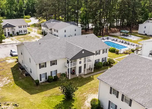 Photo of 1101 Hallbrook Dr, Columbia, SC 29209