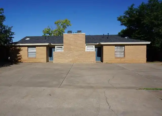Property at 121 N Troy Ave Unit B, Lubbock, TX, 79416, 2 beds, 1 bath, [object Object]