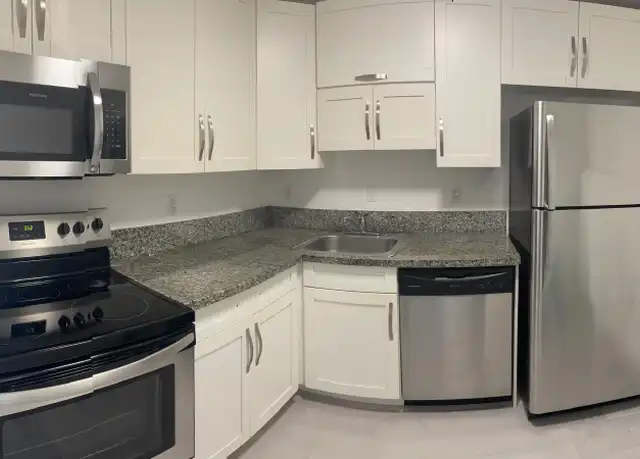 Property at 4810 NW 79th Ave, Doral, FL, 33166, 1 bed, 1 bath, [object Object]