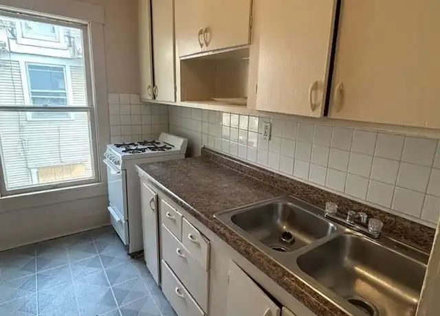 Property at 1067 23rd St Unit 2, Des Moines, IA, 50311, 2 beds, 1.5 baths, [object Object]