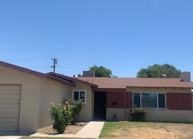 Photo of 3808 Teal St, Bakersfield, CA 93304