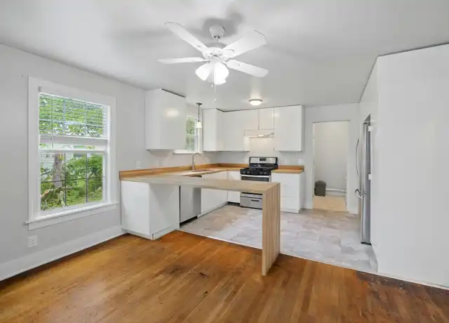Property at 1403 Clifford Ave, Austin, TX, 78702, 2 beds, 1 bath, [object Object]