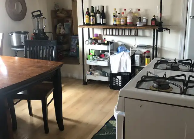 Property at 39 Houghton St Unit 2, Somerville, MA, 02143, 3 beds, 1 bath, [object Object]