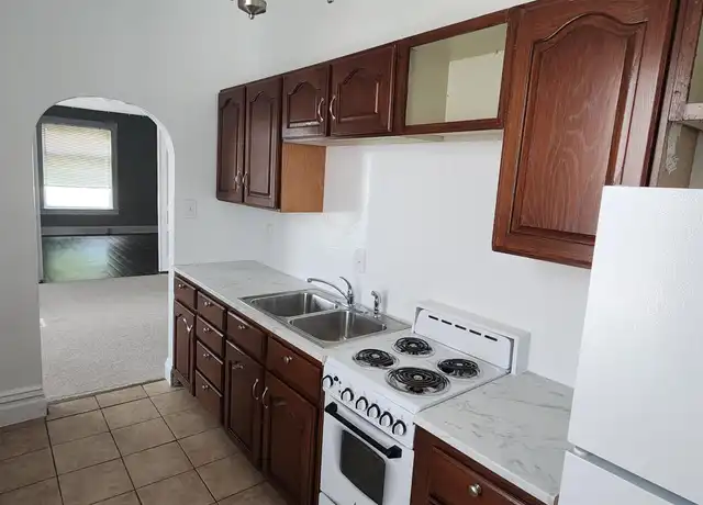 Property at 760 E 100 S Unit 1, Salt Lake City, UT, 84102, 1 bed, 1 bath, [object Object]