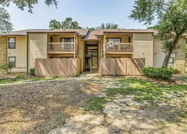 Property at 2303 W Michigan Ave Unit A6, Pensacola, FL, 32526, 2 beds, 2 baths, [object Object]