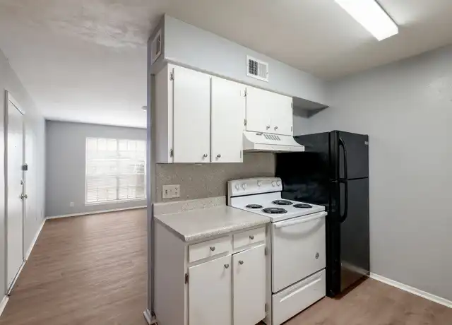 Property at 2551 San Pedro Ave Unit 209, San Antonio, TX, 78212, 1 bed, 1 bath, [object Object]