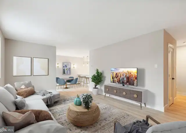 Property at 176 W King St Unit 211, Malvern, PA, 19355, 2 beds, 1 bath, [object Object]