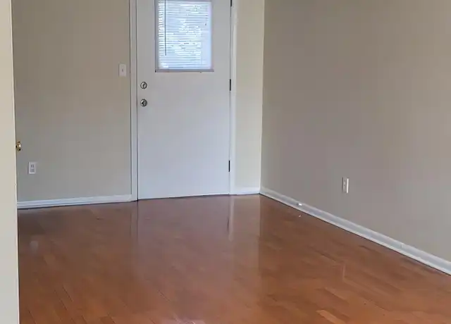 Property at 800 Broyles Ave Unit 10-B, Erwin, TN, 37650, 2 beds, 1 bath, [object Object]