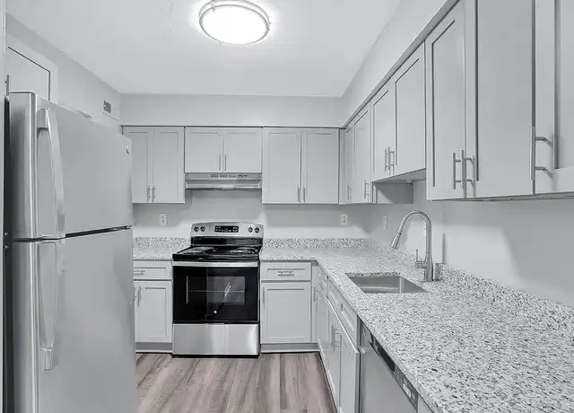 Property at Residences at Paradise Creek - 102 Dahlgren Ave, Portsmouth, VA, 23702, 2 beds, 1 bath, [object Object]