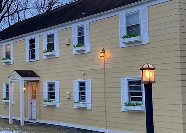 Property at 302 Albany Tpke Unit A1, Canton, CT, 06019, 2 beds, 1 bath, [object Object]