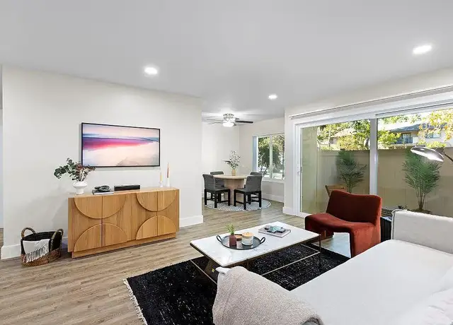 Photo of 603 Hampshire Rd, Westlake Village, CA 91361