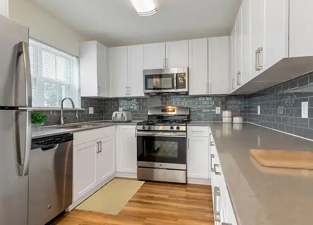 Property at eaves Wilmington and Wilmington West - 1 Avalon Dr, Wilmington, MA, 01887, 3 beds, 2 baths, [object Object]