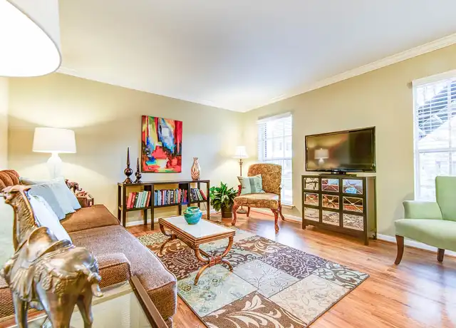 Property at Memorial Creole Apartments - 10220 Memorial Dr, Houston, TX, 77024, 1-3 bed, 1-3.5 bath, [object Object]