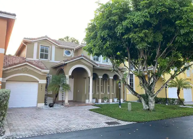 Property at 4841 NW 107th Ct, Doral, FL, 33178, 3 beds, 2.5 baths, [object Object]