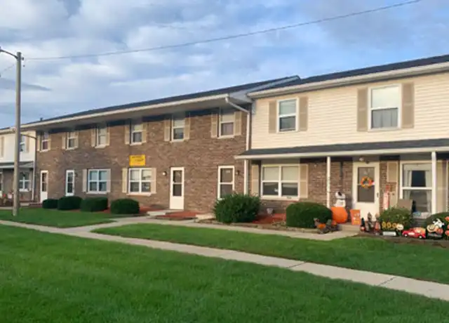 Property at 112 Autumn Ct Unit 222, Frankfort, IN, 46041, 2 beds, 1 bath, [object Object]
