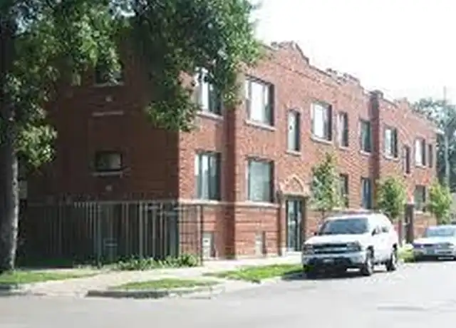 Property at 3920 W Augusta Blvd Unit 1, Chicago, IL, 60651, 2 beds, 1 bath, [object Object]