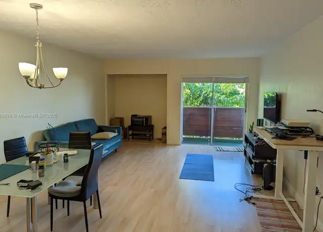 Property at 1205 Mariposa Ave #409, Coral Gables, FL, 33146, 1 bed, 1.5 baths, [object Object]