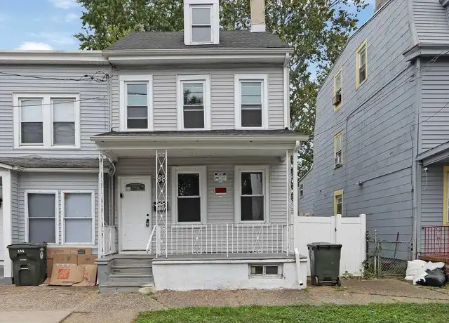 Property at 133 E Federal St Unit 133, Burlington, NJ, 08016, 3 beds, 2 baths, [object Object]