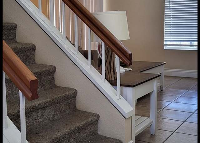 Photo of 12012 Cherrywood Dr, Fontana, CA 92337
