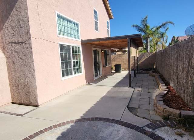 Photo of 12012 Cherrywood Dr, Fontana, CA 92337