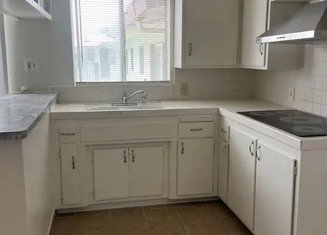 Property at 620 Edgewood St, Inglewood, CA, 90302, 1 bed, 1 bath, [object Object]