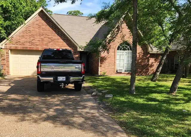 Property at 1300 Bayou Woods Dr, College Station, TX, 77840, 3 beds, 2 baths, [object Object]