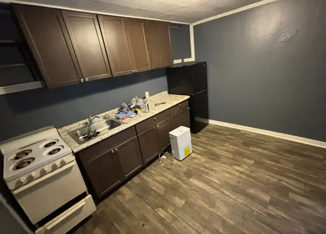 Property at 261 Union Ave Unit 261-0, Laconia, NH, 03246, 1 bed, 1 bath, [object Object]