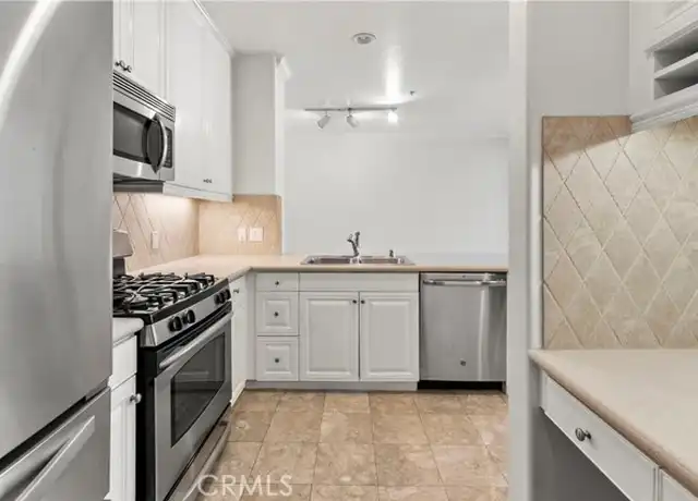 Property at 3453 Watermarke Pl, Irvine, CA, 92612, 1 bed, 1 bath, [object Object]