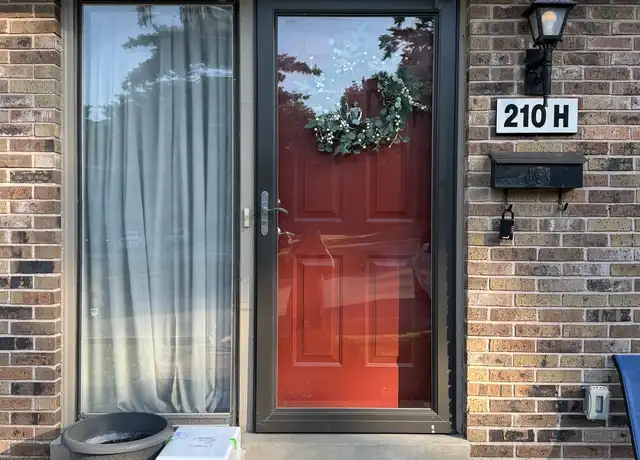 Property at 210 Braeshire Dr Unit H, Ballwin, MO, 63021, 2 beds, 1.5 baths, [object Object]