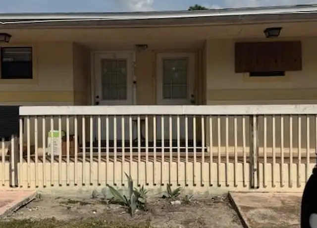 Property at 732 Gerald Ave, Lehigh Acres, FL, 33936, 2 beds, 2 baths, [object Object]