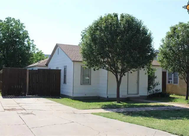 Property at 1421 Ross St, Clovis, NM, 88101, 4 beds, 2 baths, [object Object]