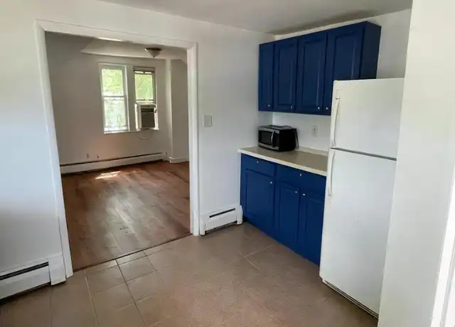 Property at 1300 Kings Hwy, Haddon Heights, NJ, 08035, 1 bed, 1 bath, [object Object]