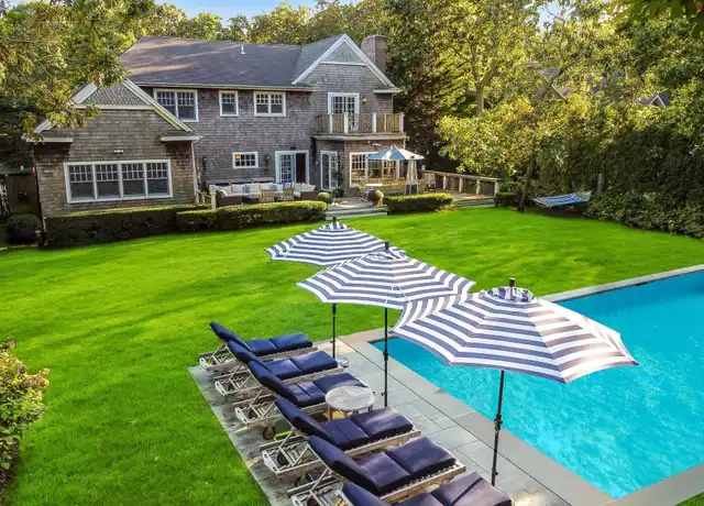 Property at 11 Cowhill Ln, Wainscott, NY, 11975, 5 beds, 4.5 baths, [object Object]