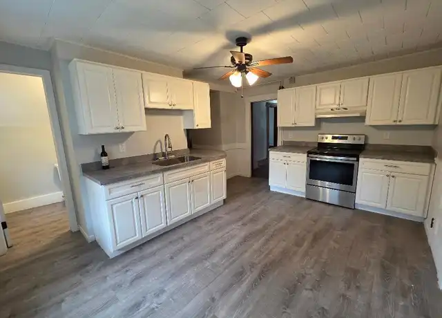 Property at 73 Lewis St #3, Naugatuck, CT, 06770, 2 beds, 1 bath, [object Object]