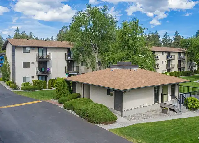 Property at Crosspointe Apartments - 539 E Hawthorne Rd, Spokane, WA, 99218, 1 bed, 1 bath, [object Object]