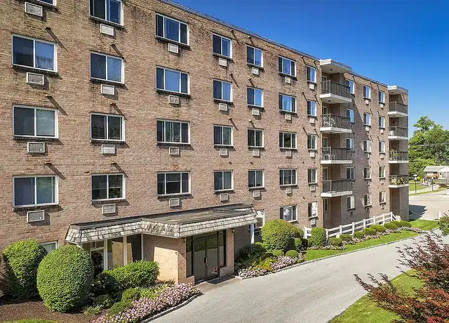 Property at Norriton East Apartments - 2620 DeKalb Pike, Norristown, PA, 19401, 1 bed, 1 bath, [object Object]