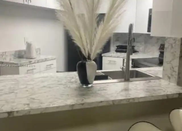 Property at 9715 Fontainebleau Blvd Unit E109, Miami, FL, 33172, 1 bed, 1 bath, [object Object]