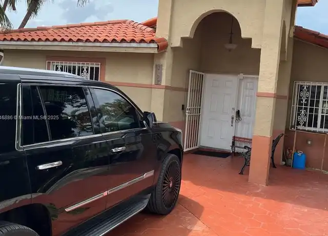 Property at 3192 W 70th St Unit 3192, Hialeah, FL, 33018, 3 beds, 2 baths, [object Object]