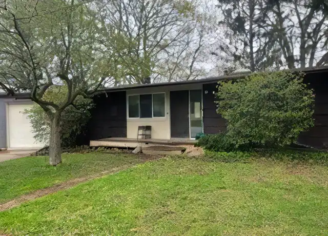 Property at 1020 Traver Ct, Ann Arbor, MI, 48105, 3 beds, 2 baths, [object Object]