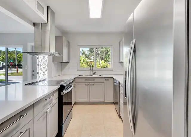 Property at 204 NW 1st St, Boynton Beach, FL, 33435, 2 beds, 2 baths, [object Object]