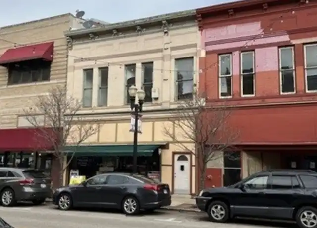Property at 59 S Grove Ave Unit UPPER, Elgin, IL, 60120, 1 bed, 1 bath, [object Object]