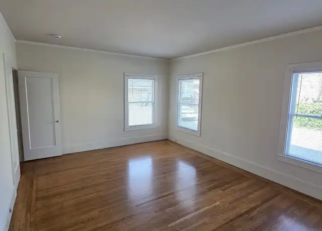 Property at 430 E 15th St, Oakland, CA, 94606, 0 beds, 1 bath, [object Object]