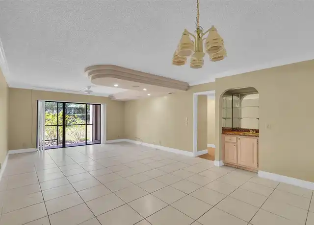 Property at 350 Racquet Club Rd, Weston, FL, 33326, 2 beds, 2 baths, [object Object]
