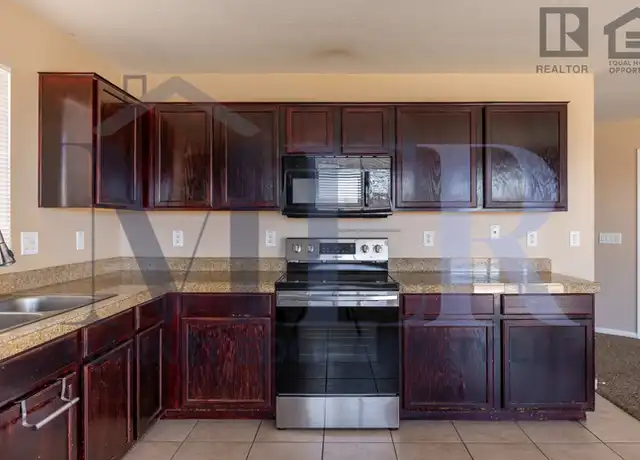 Property at 18892 N Toledo Ave, Maricopa, AZ, 85138, 4 beds, 2.5 baths, [object Object]